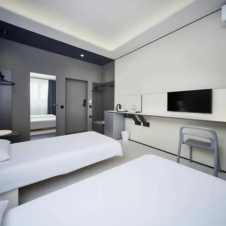 Ultramarinn Apartmanhotel 4*