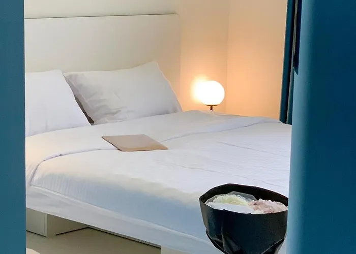 Ultramarinn 4* Odessa